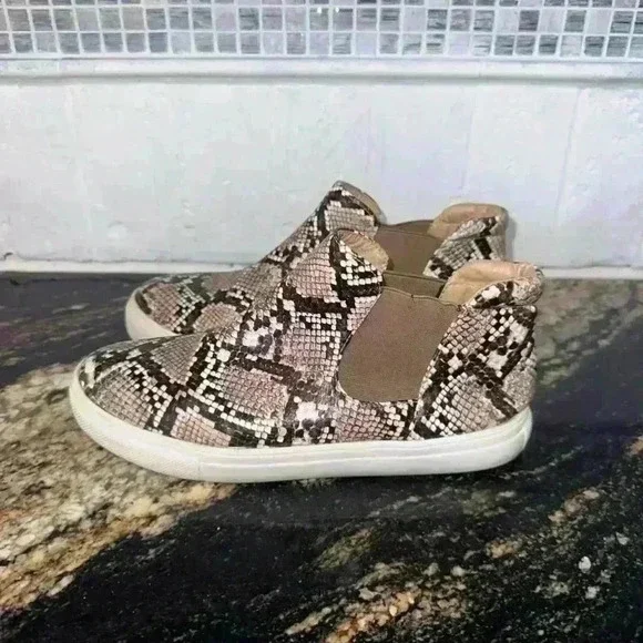 Women's Unbranded Sneakers, Size 7, Brown and White - Picture 2 of 6